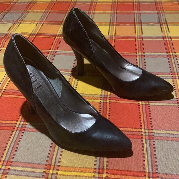 black high heels - Picture 2 of 3